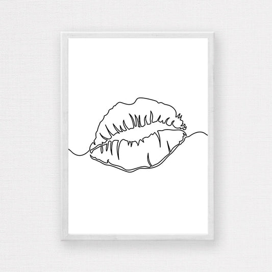 Feminine Lips Line Drawing